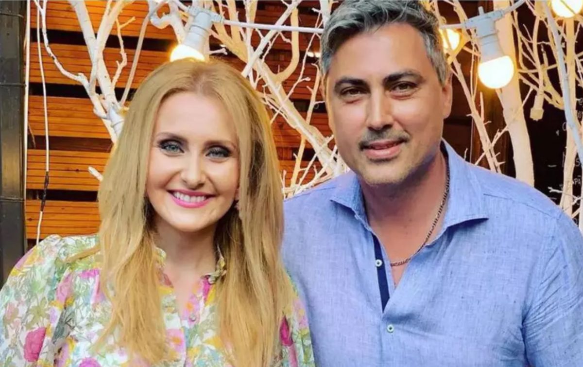 Alexandru Ciucu și Alina Sorescu, împreună, alături de fetițe. Au pozat ca o familie