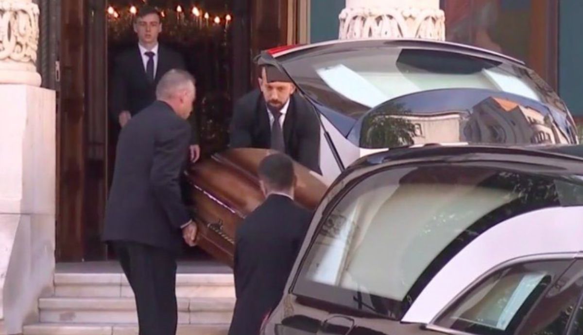Ion Caramitru condus pe ultimul drum. Marele actor va fi înmormântat la Cimitirul Bellu – FOTO
