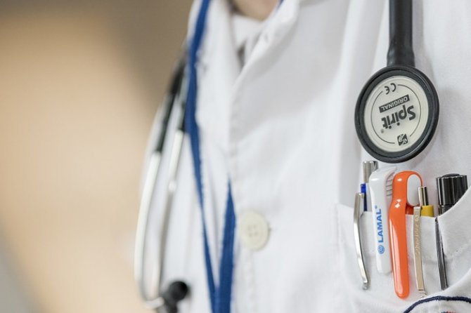 Mărturiile medicului Casandra Bulescu de la Spitalul ” Victor Babeș ”: O pacientă infectată ne întreabă disperată dacă se poate vaccina pentru a se vindeca