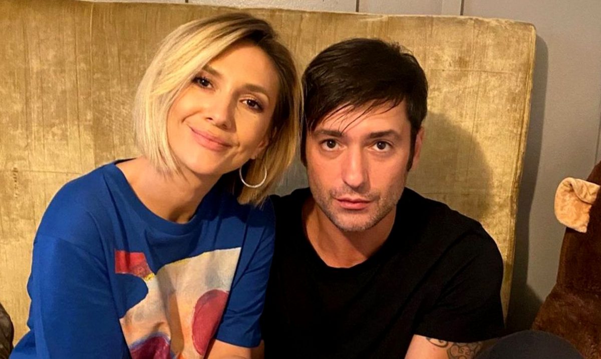 Radu Vâlcan și fiul cel mic s-au infectat cu COVID-19. Adela Popescu a spus cum se simt aceștia