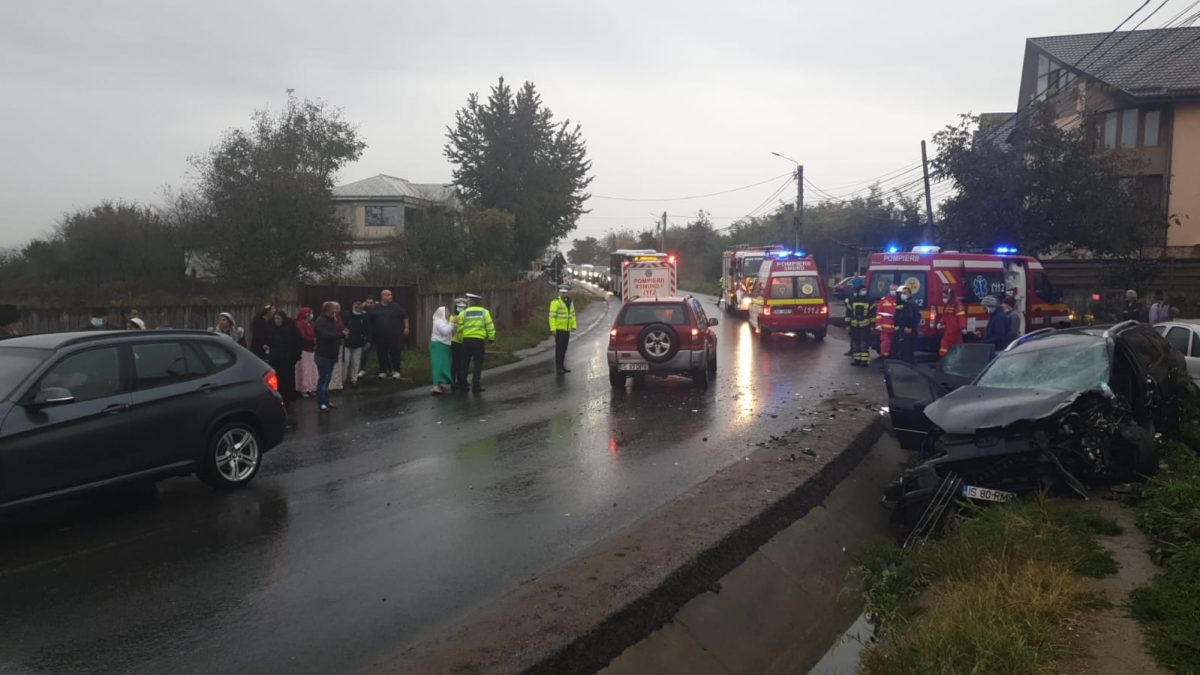 Accident rutier grav în Iași! Mai multe ambulanţe s-au deplasat la fața locului – FOTO/EXCLUSIV