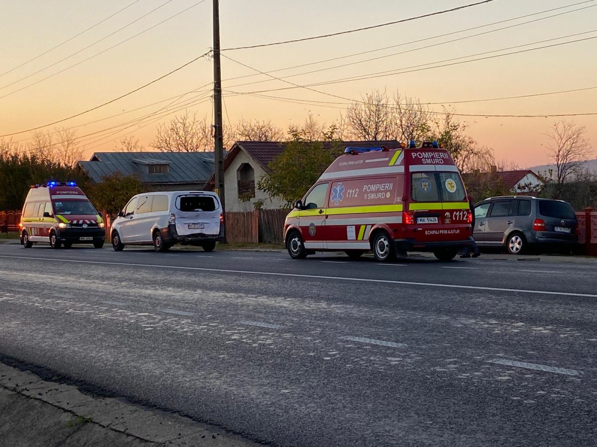 Accident rutier în zona Lețcani din Iași! A intervenit SMURD după ce două autoutilitare au intrat în coliziune – FOTO/EXCLUSIV