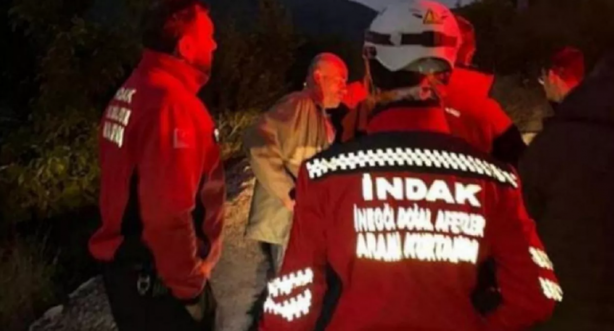 Situație neașteptată pentru o echipă de salvatori. Bărbatul căutat de aceștia s-a alăturat căutărilor