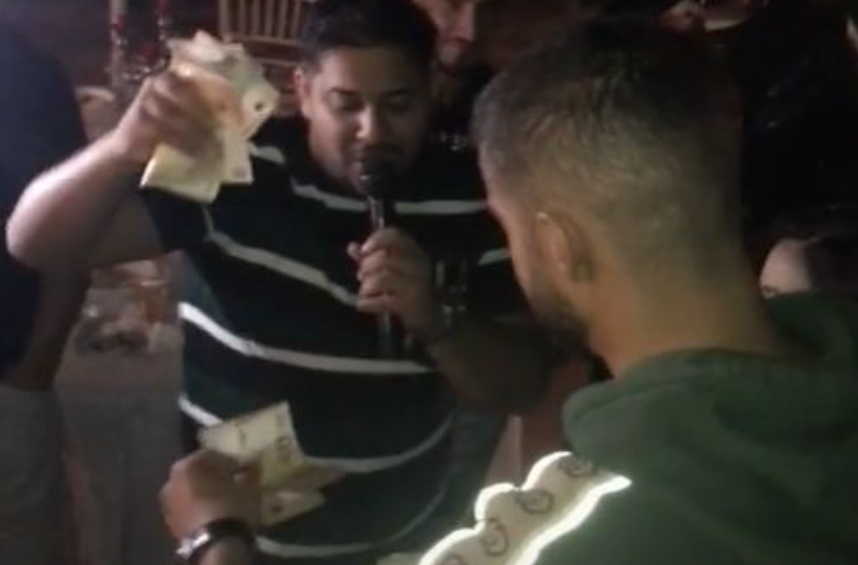 Culiță Sterp nu s-a uitat la bani la o petrecere. Iată câți bani a scos din buzunar. Reacția muziciantului: “Ajunge. Ajunge!” – VIDEO
