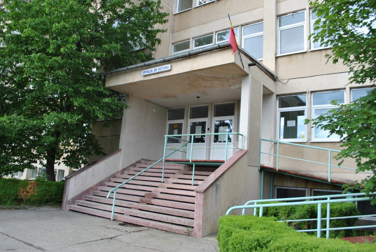 Statul eșuat are noroc de românii darnici! Un spital închis de Guvernul Boc, redeschis din donațiile oamenilor