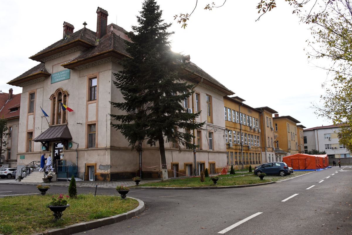 Managerul spitalului din Timișoara se teme de un incendiu similar ca în Constanța. A cerut o autospecială în permanență în curtea unității
