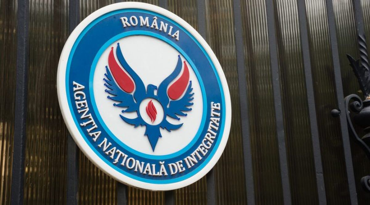 ANI: Doi angajați ai Penitenciarului Iași au fost găsiţi în incompatibilitate