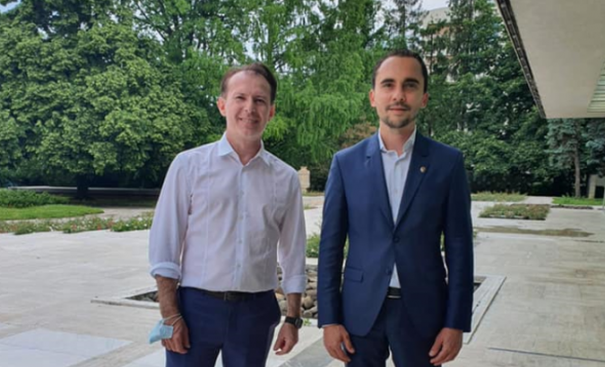 Cosmin Șandru, deputat PNL, acuzat de DNA de dare de mită la moţiunea de cenzură