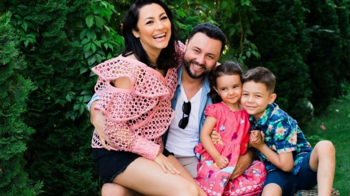 Incredibil cât plătesc Andra și Cătălin Măruță pentru bona copiilor: ,,E filipineză și face deja parte din familia noastră”