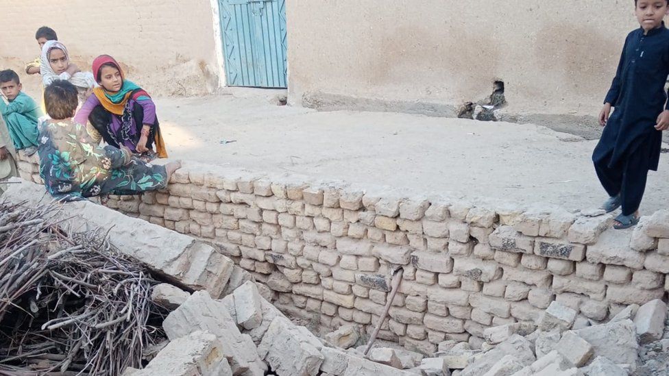 Un puternic cutremur din Pakistan a ucis zeci de persoane! Iată ce magnitudine a avut – FOTO, VIDEO