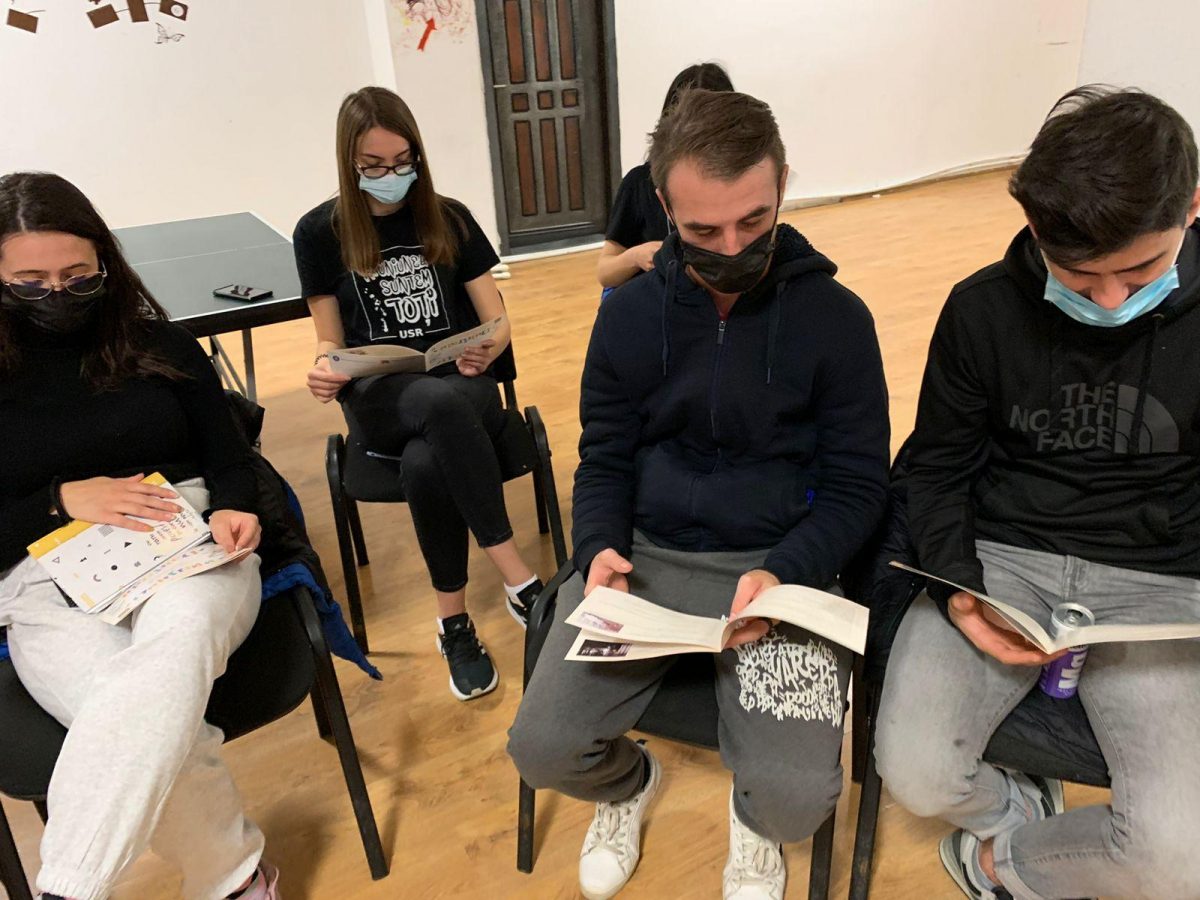 Daniel Stătescu, directorul Direcției Județeane pentru Sport și Tineret Iași, organizează proiectul „Un tânăr informat e un tânăr sănătos” – FOTO