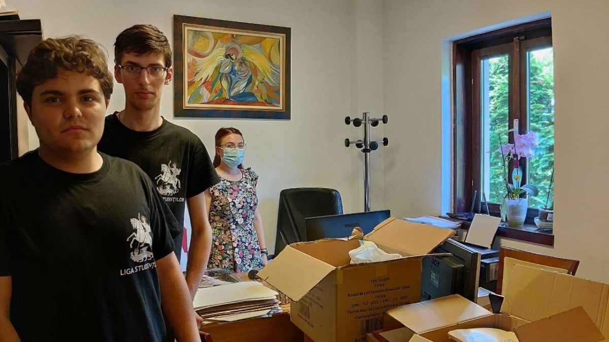 Liga Studenților a predat către Muzeul Universitatii „Alexandru Ioan Cuza” un lot de documente ale acad. Olga Necrasov