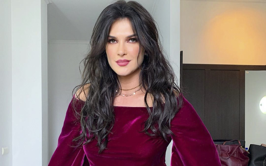 Imaginile cu Monica Bârlădeanu nud au rămas doar o amintire. Actrița nu mai pozează goală și a devenit foarte religioasă
