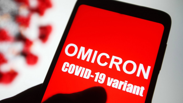 Varianta Omicron acaparează Marea Britanie: „Se dublează la fiecare două-trei zile în cazul infecțiilor”