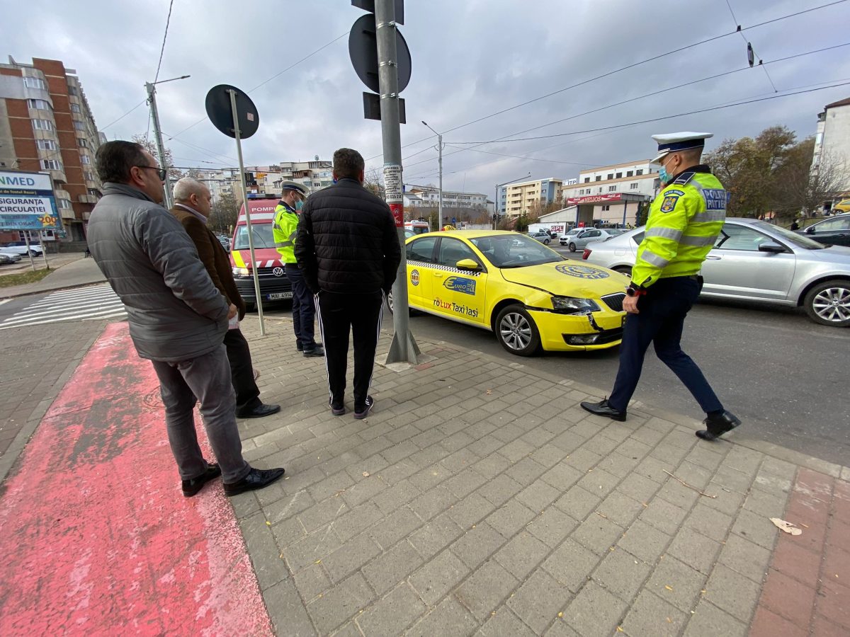 Accident rutier în CUG. Două autoturisme au fost implicate în accident soldat cu două victime. Unul dintre șoferi a plecat de la fața locului – EXCLUSIV, FOTO