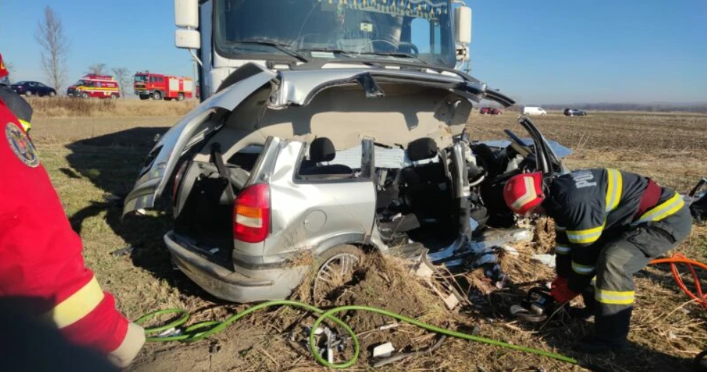 Accident mortal în județul Bacău. Trei persoane au decedat -FOTO, UPDATE