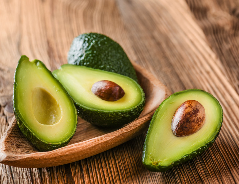 Câte calorii are un avocado: Cât este de sănătos și cum alegi fructul perfect