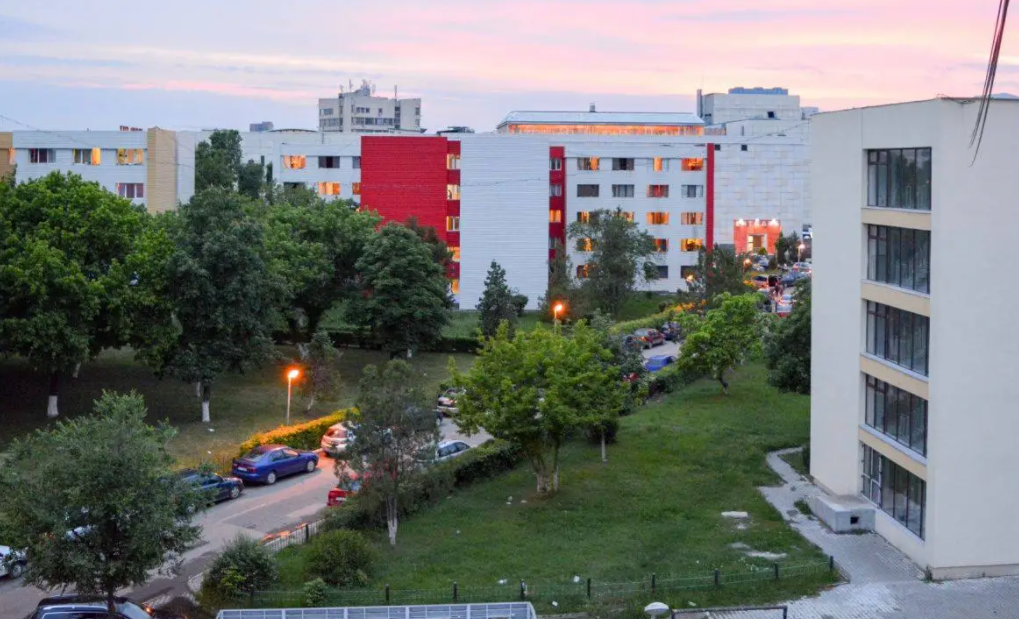 Câte persoane s-au vaccinat la centrul din campusul „Tudor Vladimirescu” din Iași până astăzi