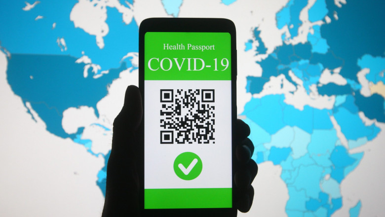 Certificate false de vaccinare. O asistentă din Gorj lua între 500 şi 1500 lei de la persoane care nu voiau să se imunizeze împotriva Covid-19