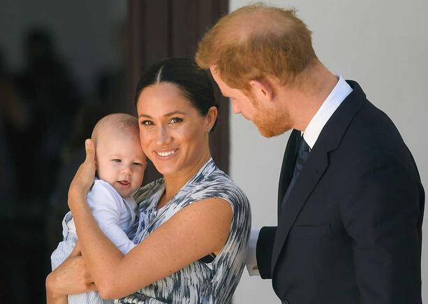 Cine e membrul important al familiei regale britanice care întreba ce culoare va avea micul Archie, fiul Ducilor de Sussex
