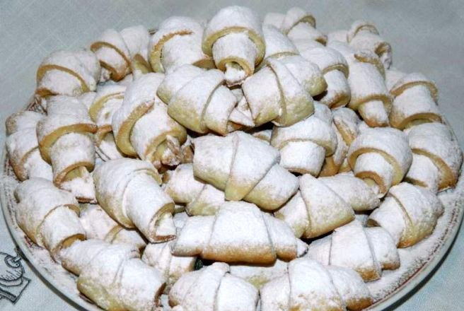 Cornulețe cu osânza: Rețeta cu gust savuros ca la bunica!