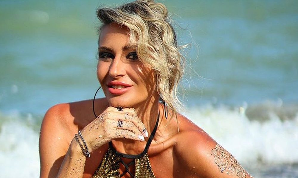 Crina Abrudan regretă că nu are copii. Vedeta a fost la un pas de divorț de fotbalistul Gabi Popescu
