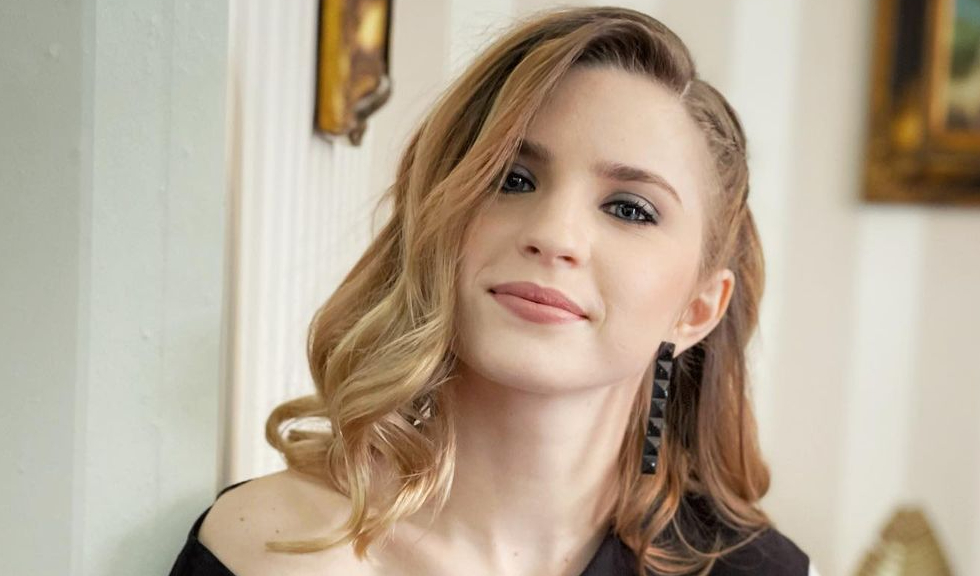 Cristina Ciobănașu, întrebată de fani dacă este însărcinată. Fanii au cerut detalii și despre noul iubit