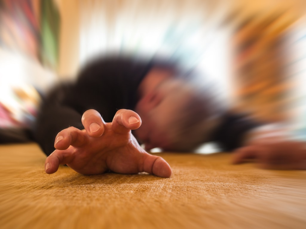 Criză de epilepsie în somn: Cum se manifestă atacurile de epilepsie nocturne