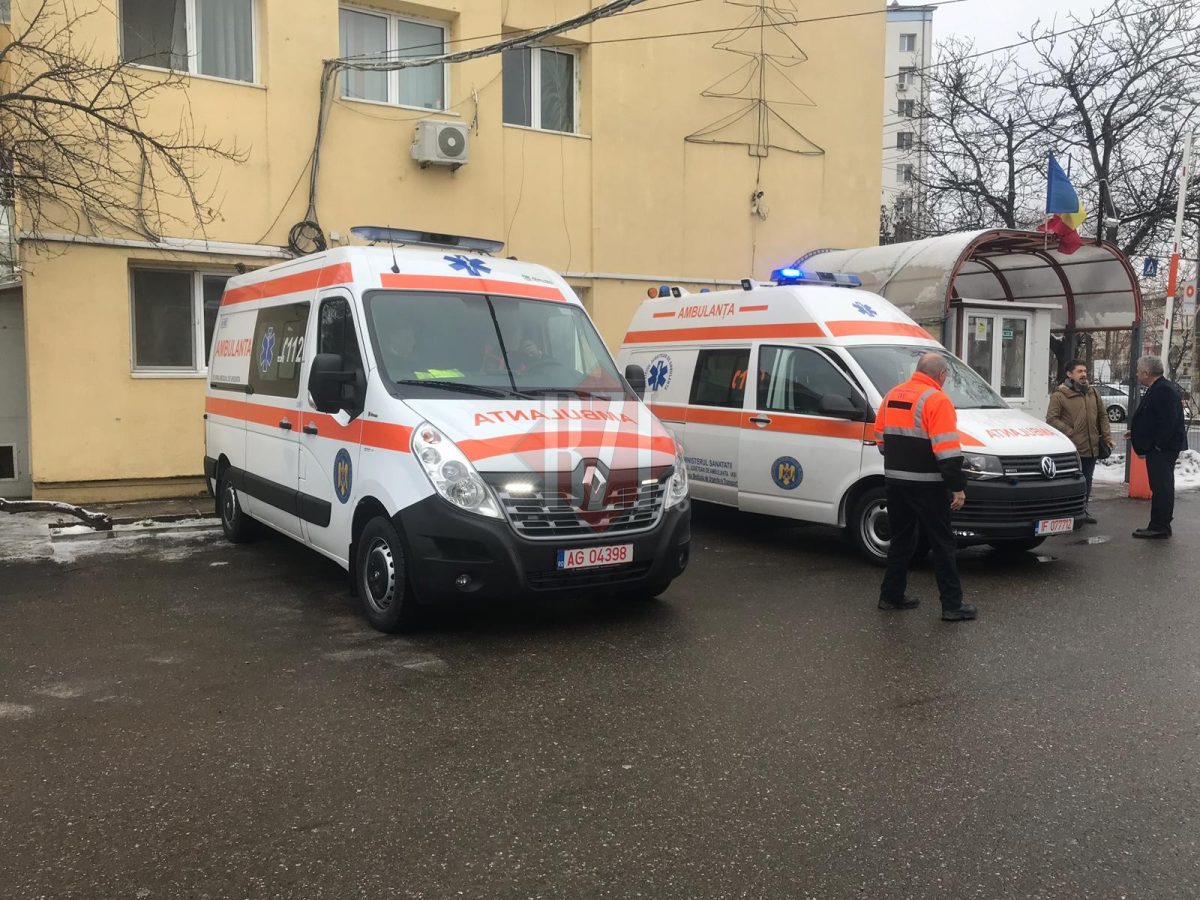 Caz dramatic la Iași! O femeie în vârstă de 38 de ani cu COVID-19 a murit în mijlocul străzii! A crezut că are o simplă răceală şi s-a tratat acasă