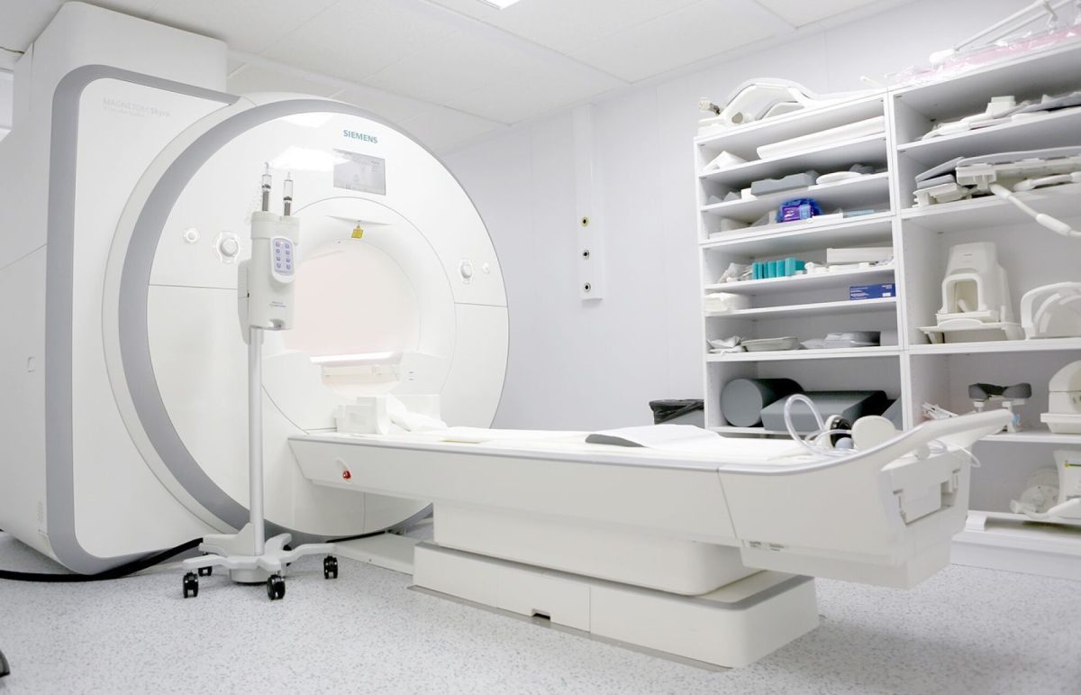 Frica de RMN: Cum te pregătești de acest examen dacă suferi de claustrofobie
