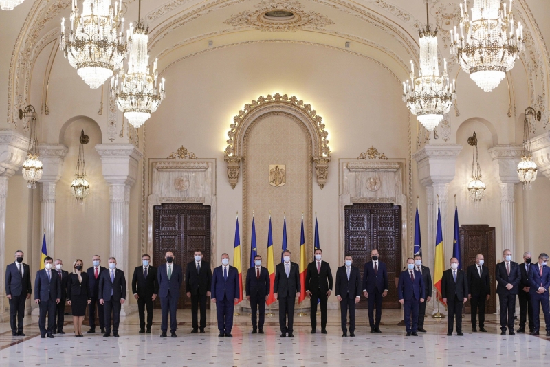 Averea miniștrilor Guvernului Ciucă, publicată. Cine se află în topul averilor