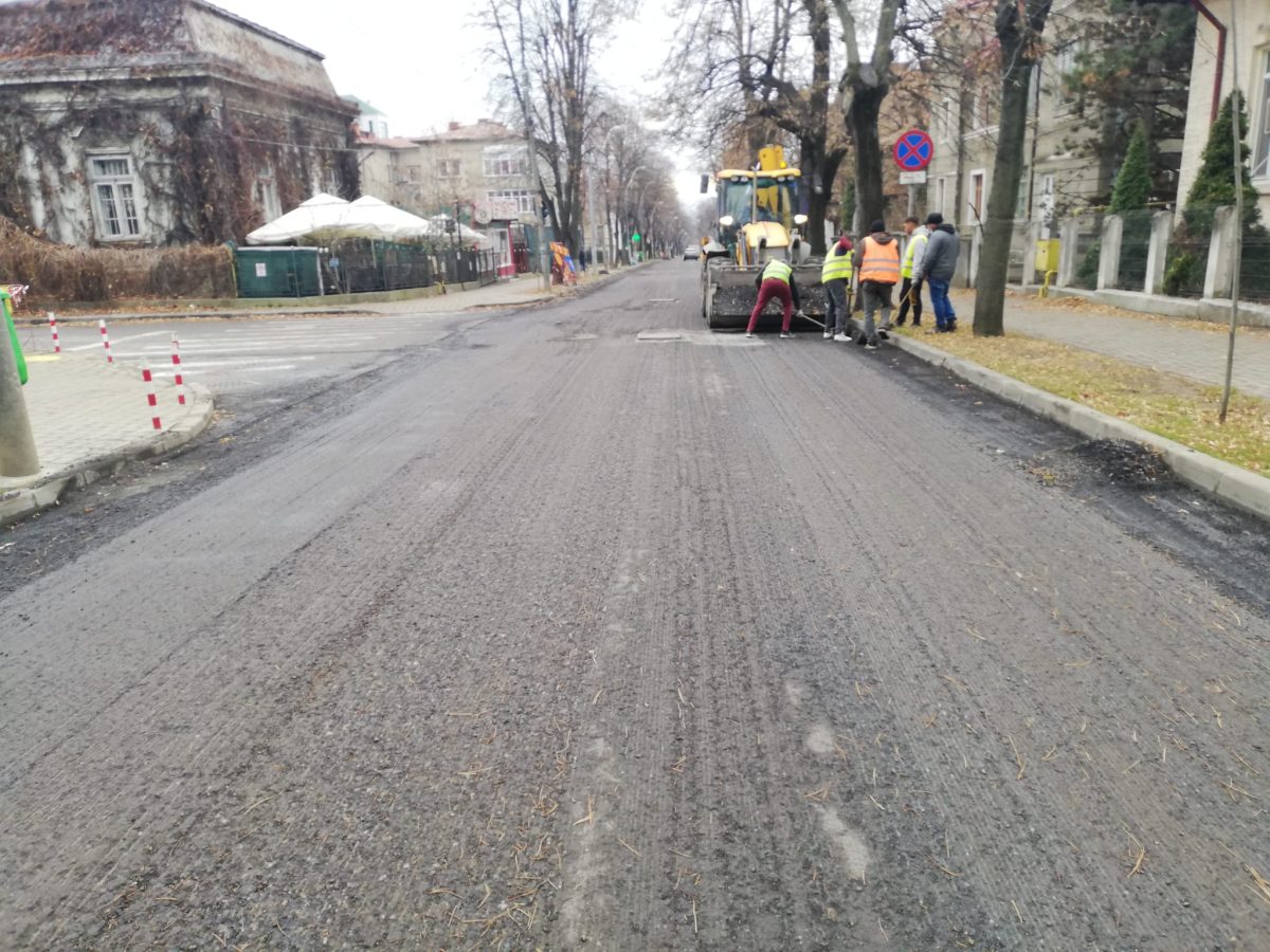 Intervenții majore pe strada Lascăr Catargi din Iași! Artera este asfaltată după intervențiile companiei Delgaz- FOTO