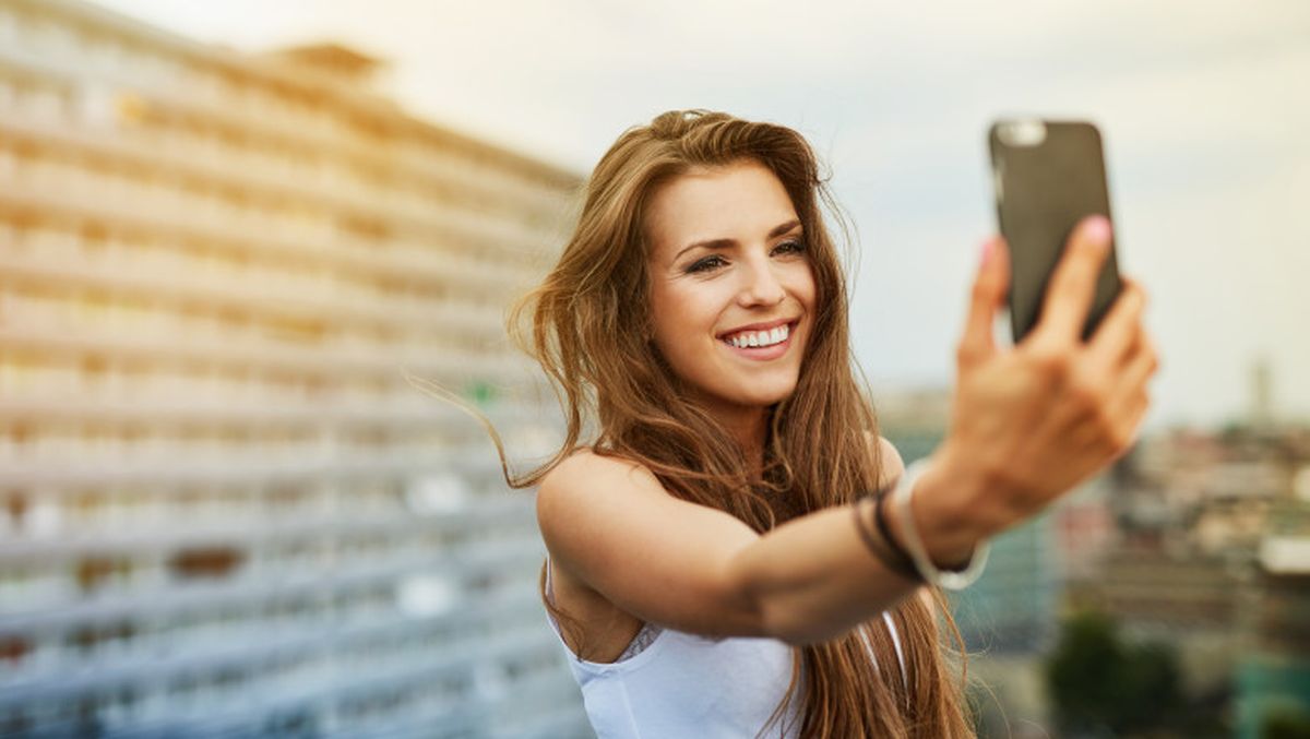 Aproximativ 379 de persoane decedate din cauza selfie-urilor conform unui studiu spaniol