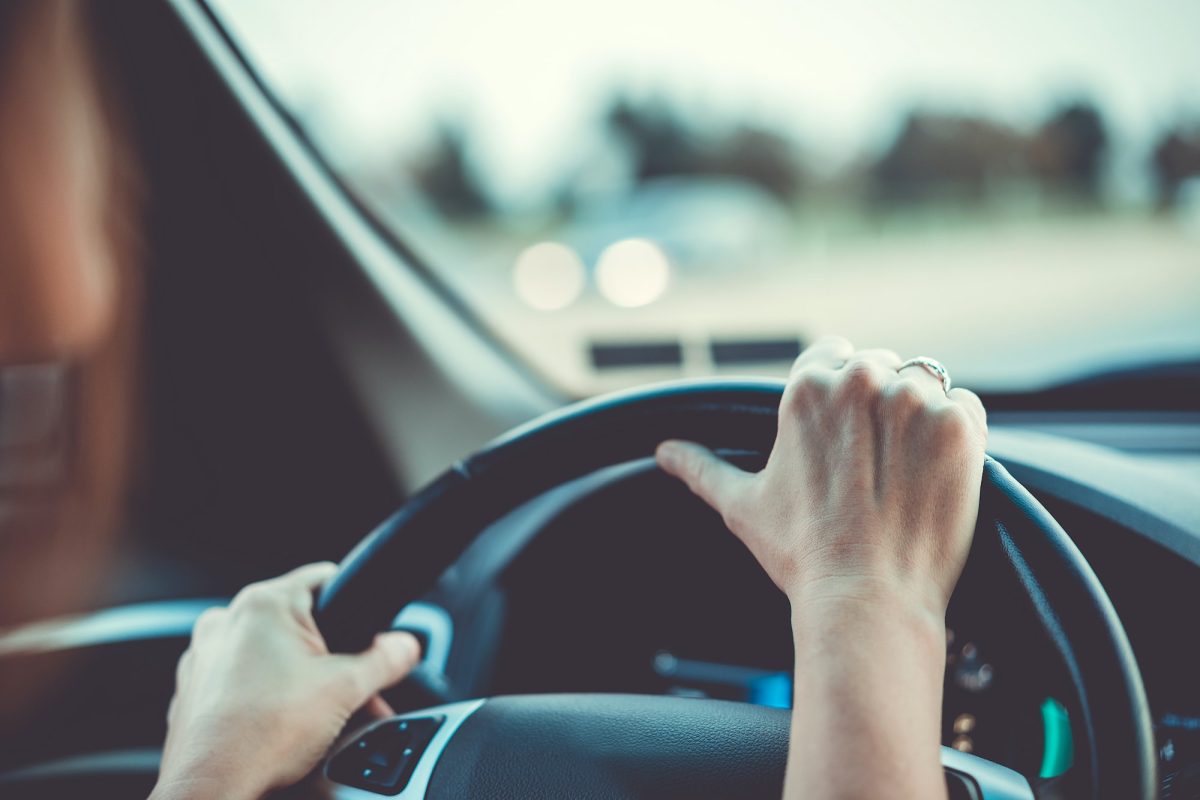 Lovitură dură pentru toți șoferii români! Riscați amenzi usturătoare dacă faceți aceste gesturi în trafic