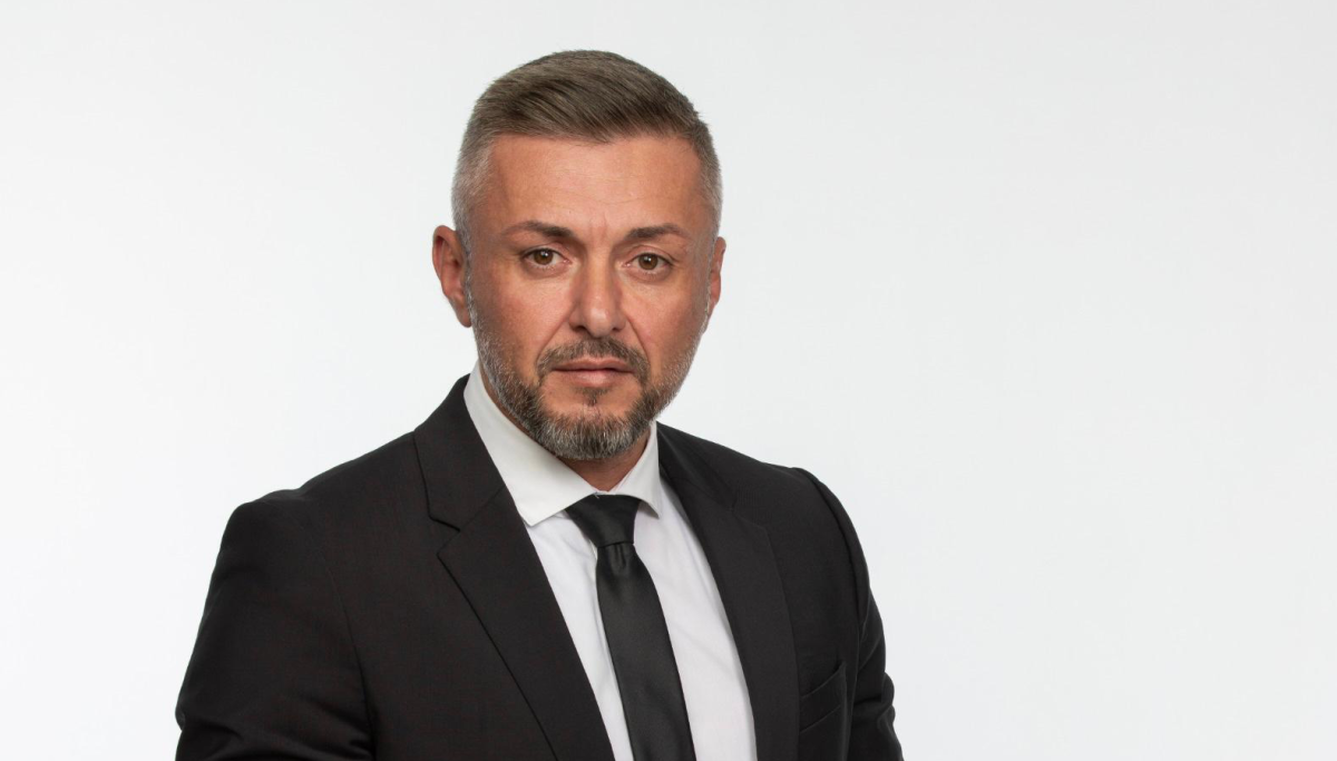 Directorul general adjunct al APIA, Bogdan Dumitraşcu a fost reţinut de procurorii anticorupţie după ce a fost prins în timp ce primea spagă