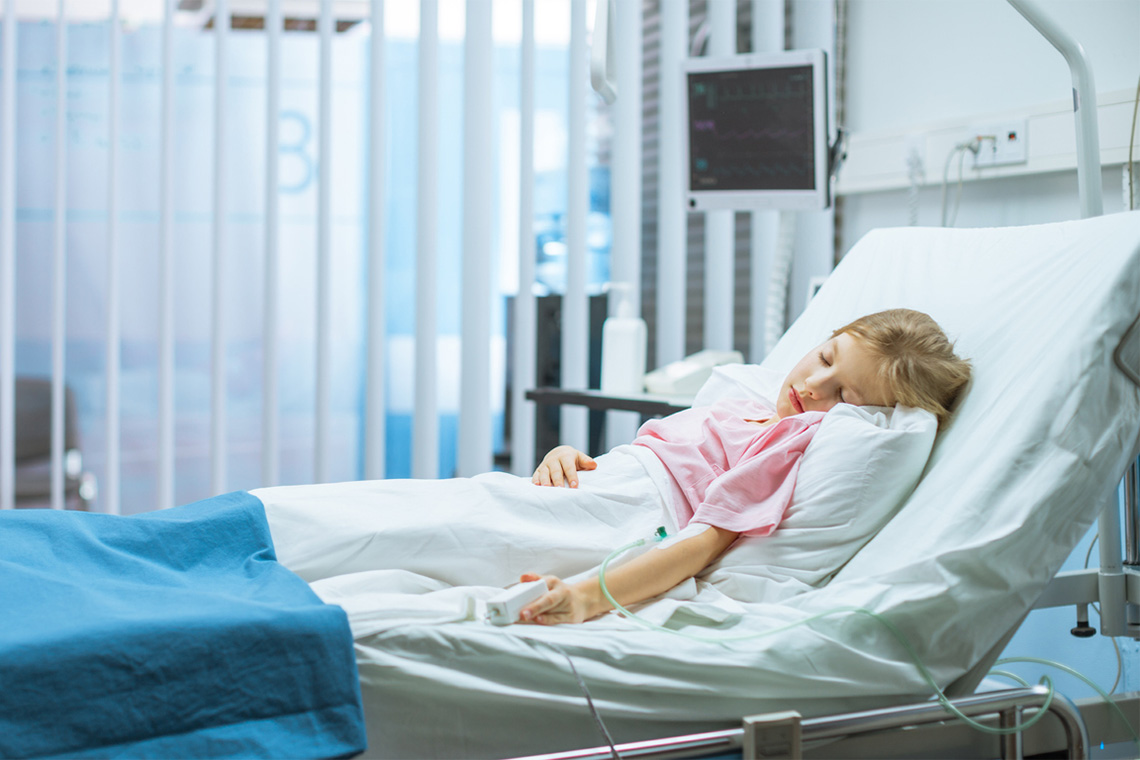 O fetiță de cinci ani a ajuns la spital după ce a fost drogată de părinți. Cum a fost posibil așa ceva