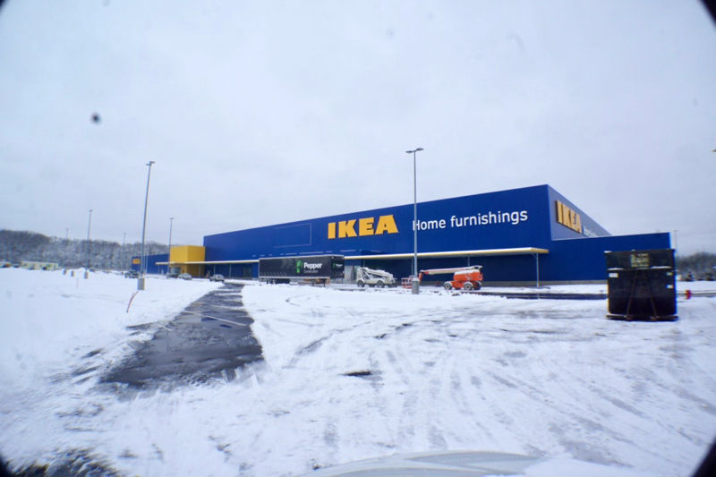 Mai mulți danezi și-au petrecut o noapte în Ikea din cauza unei furtuni de zăpadă