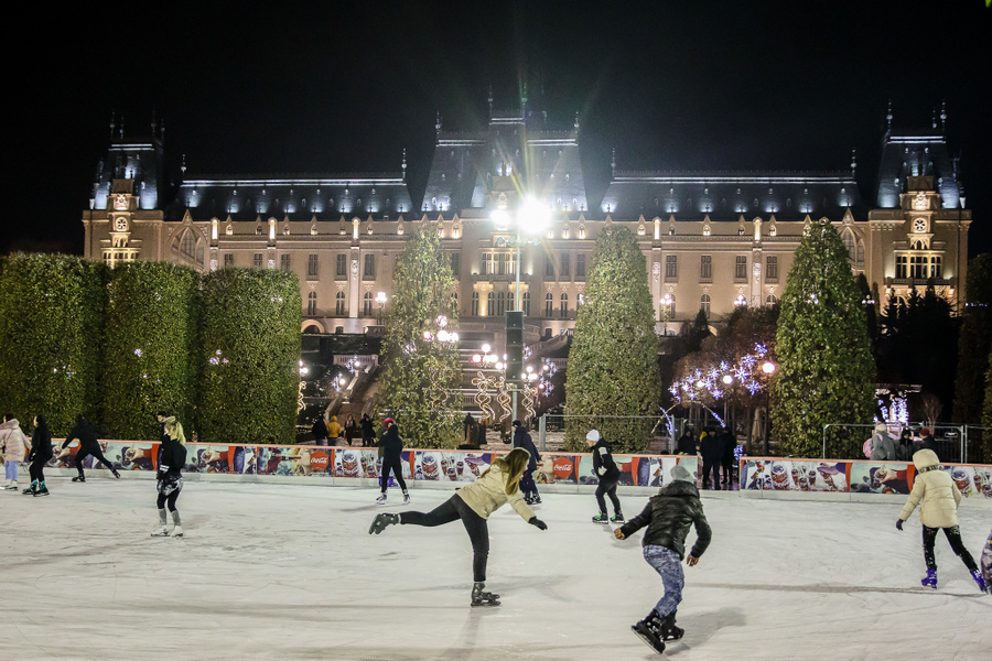 Începe sezonul distracției pe gheață la patinoarul de la Palas!