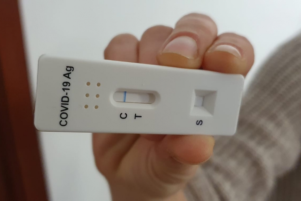 Autoritățile americane vor pune la dispoziția cetățenilor 500 de milioane de teste rapide pentru COVID-19