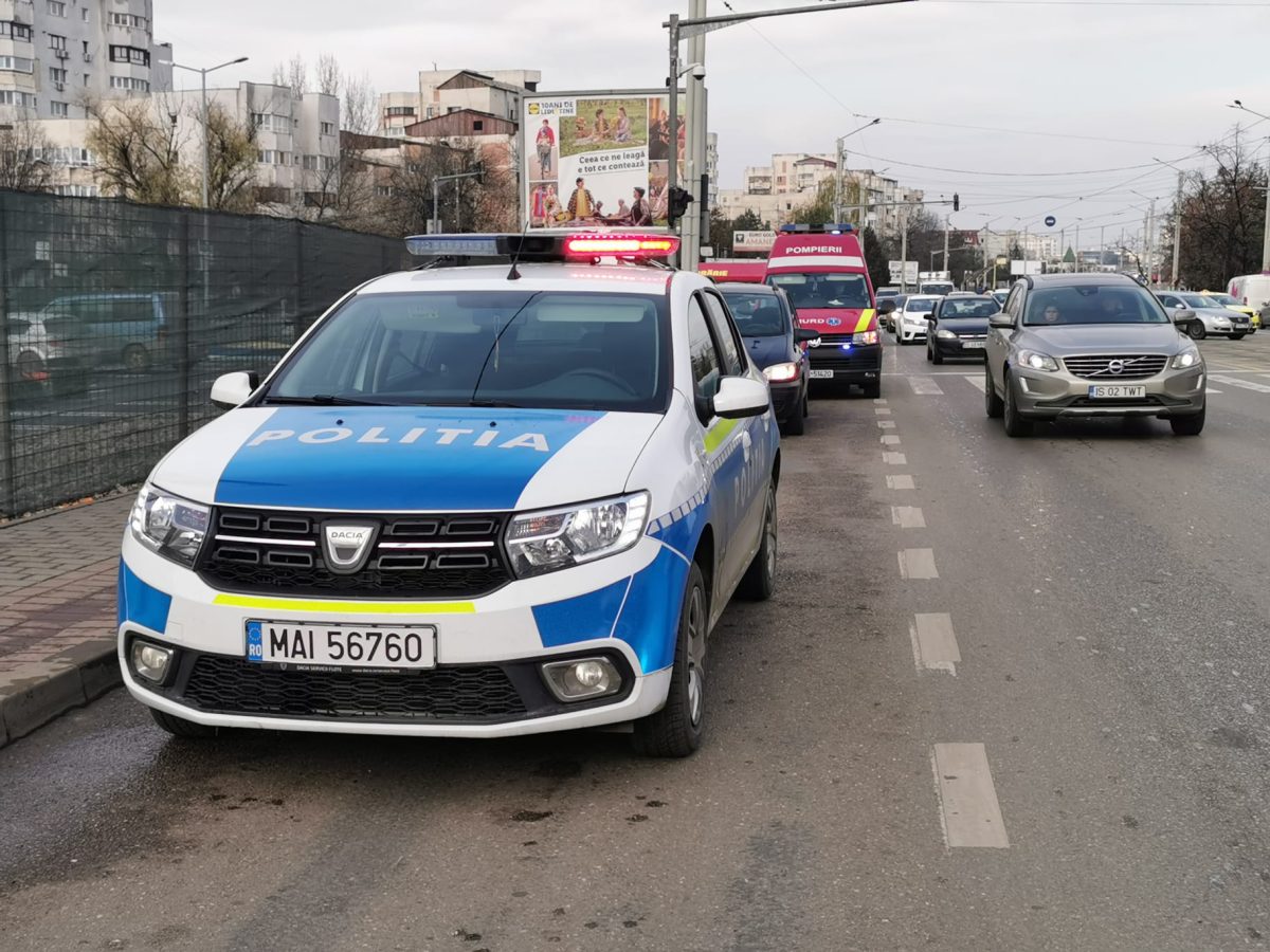 Accident rutier în Nicolina din municipiul Iași! O mașină a intrat în coliziune cu un tramvai – EXCLUSIV/FOTO