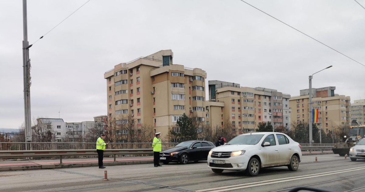 Accident rutier în Nicolina. Două autoturisme au intrat în coliziune – EXCLUSIV, FOTO