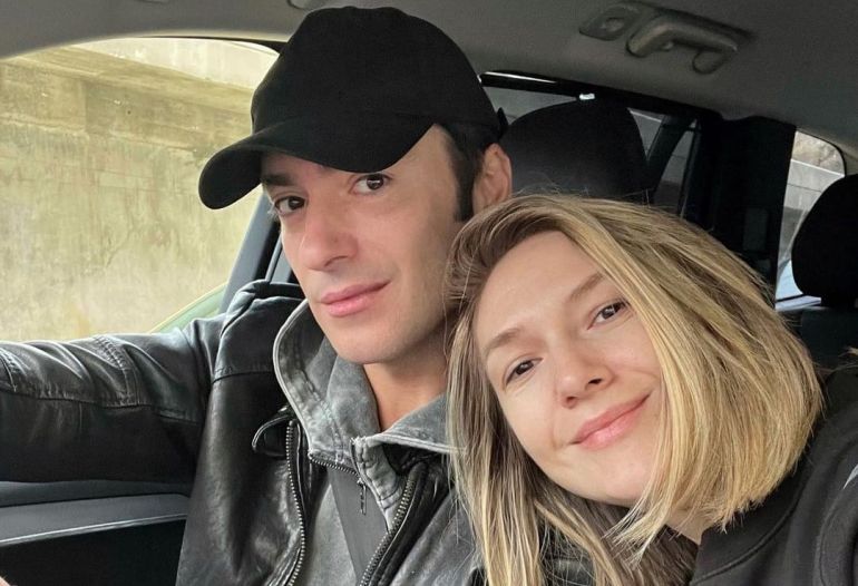 Adela Popescu, declarație pe Instagram pentru soțul ei. Ea și Radu Vâlcan nu vor fi împreună de sărbători