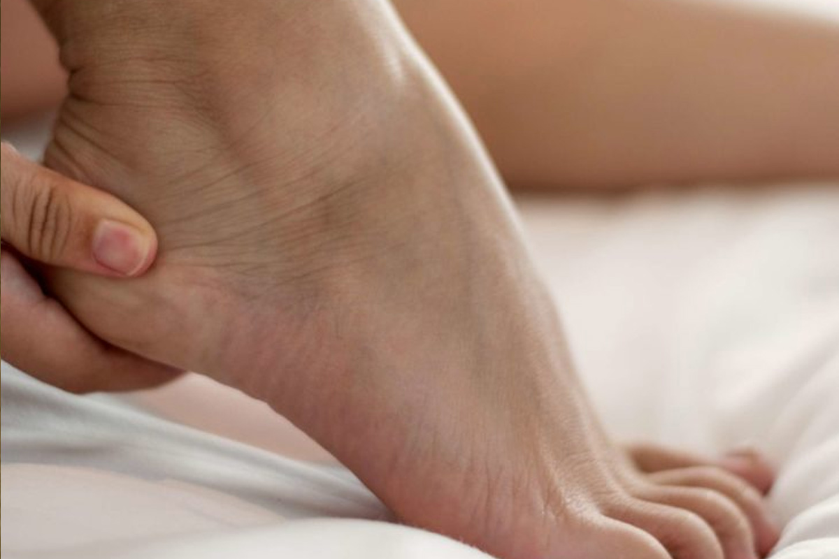 Arsuri la tălpile picioarelor: Tratament naturist pentru a reduce disconfortul