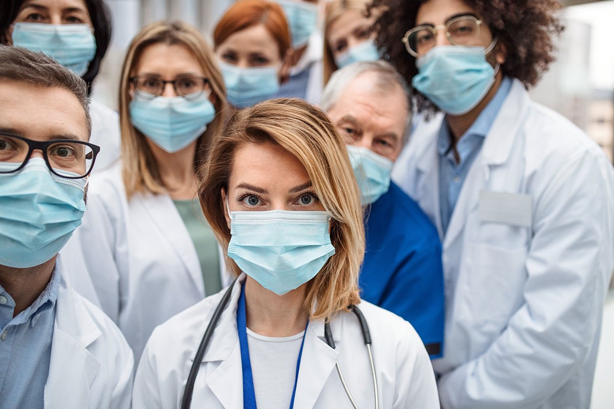 Criză globală de asistente medicale! Au murit peste 100.000, iar 20-30% vor să demisioneze