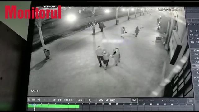 Scandal la gara din Suceava. Trei homosexuali au fost despărțiți de polițiști după ce s-au încăierat – VIDEO