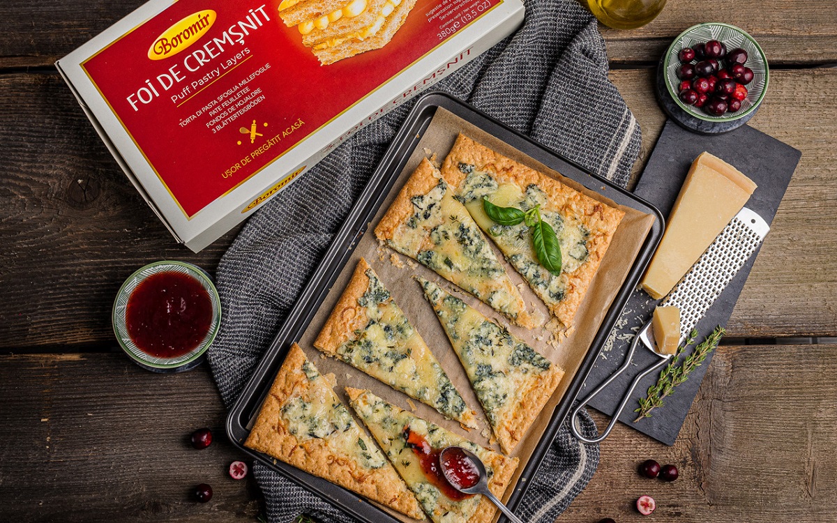 Foietaj cu Brânză: Aperitive Quatro Formaggi de Crăciun