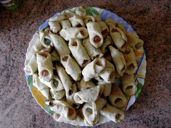 Cea mai simplă rețetă de cornulețe: Cel mai bun desert pentru Sărbători