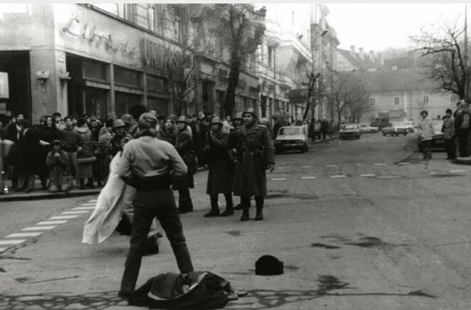 Dragul meu, dacă ai fi ştiut că pleci să te întâlneşti cu glonțul, ca să poată fura ei 30 de ani, te-ai mai fi dus să lupți pentru libertate?