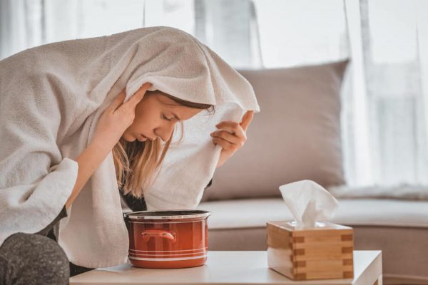 Sunt permise inhalațiile în sarcină? Iată ce au voie să facă gravidele când sunt răcite