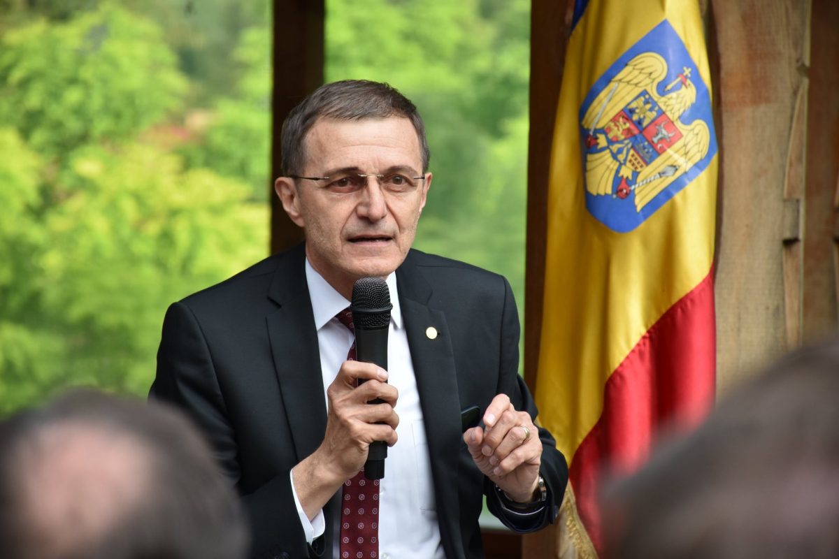Preşedintele Academiei Române, prof. Ioan Aurel Pop, adresă către ministrul de Interne, Lucian Bode: Jos Cenzura de la Arhivele Naţionale